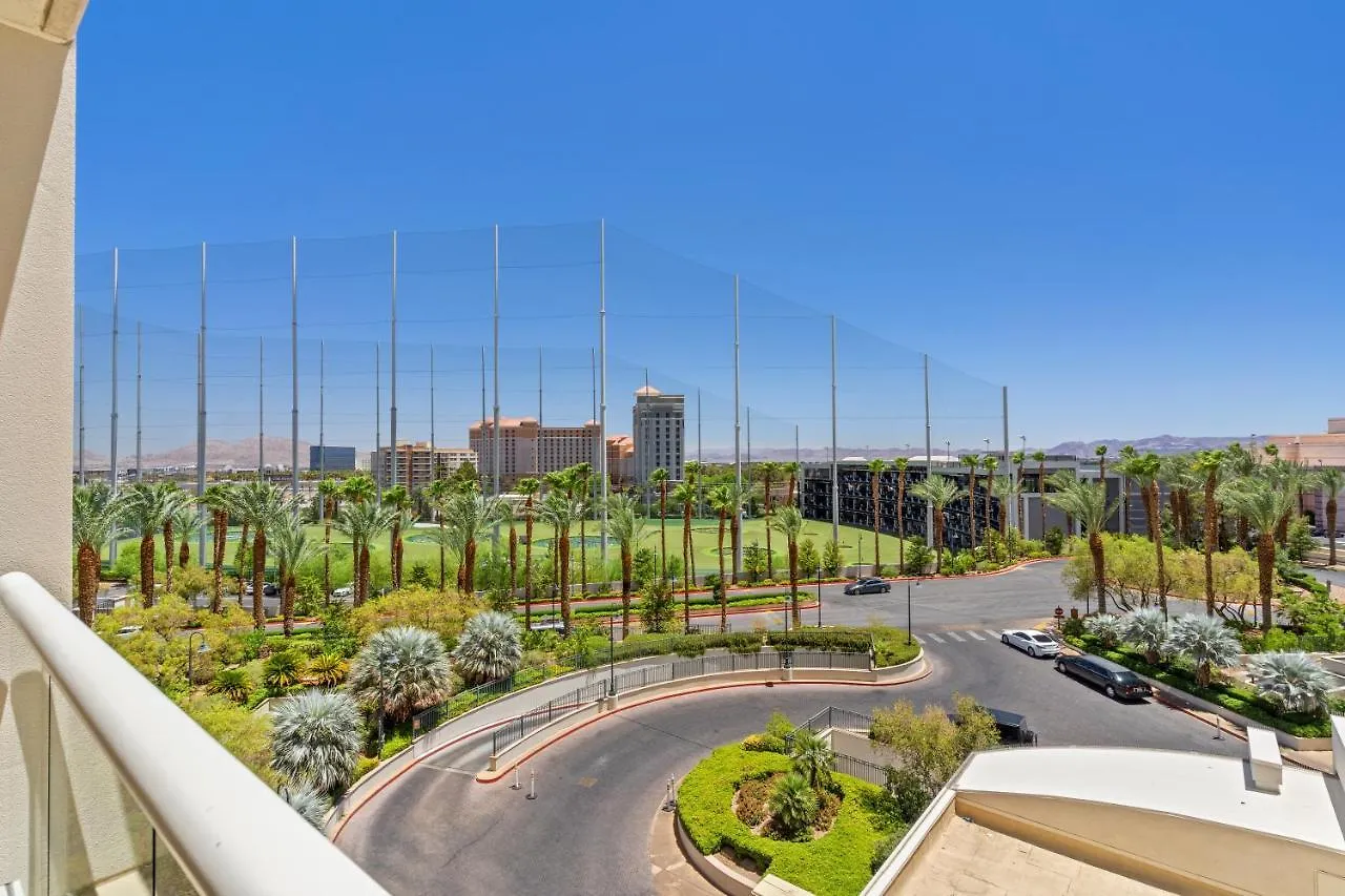 Aparthotel Mgm Signature Pool View